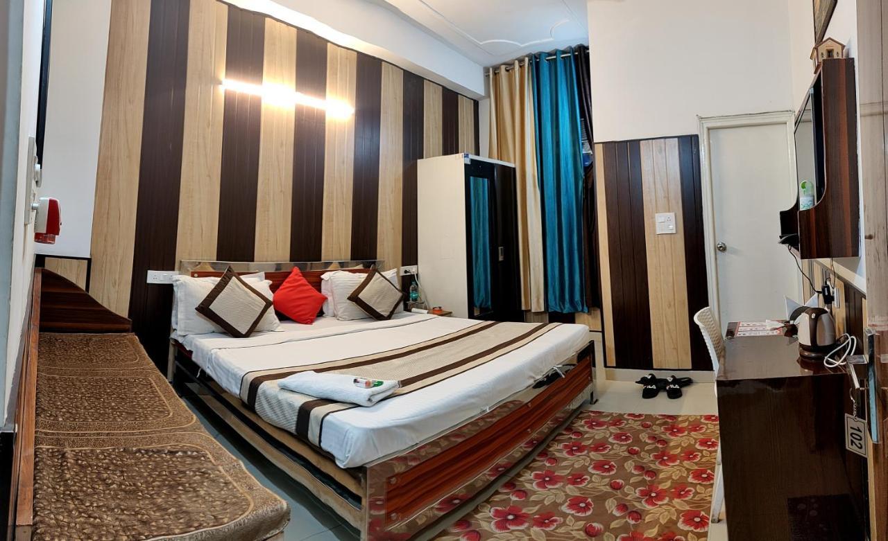 Hotel O Greno House Near Pvr Ansal Plaza Greater Noida Extérieur photo